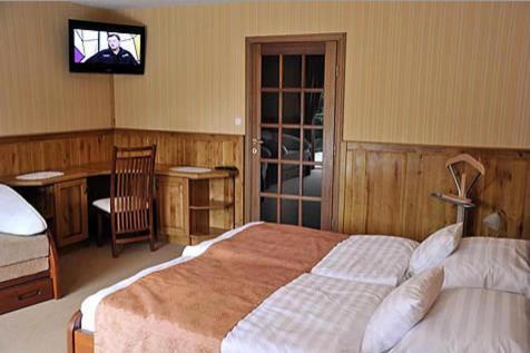 Trojka Hotel Es Panzio Szolnok Rum bild